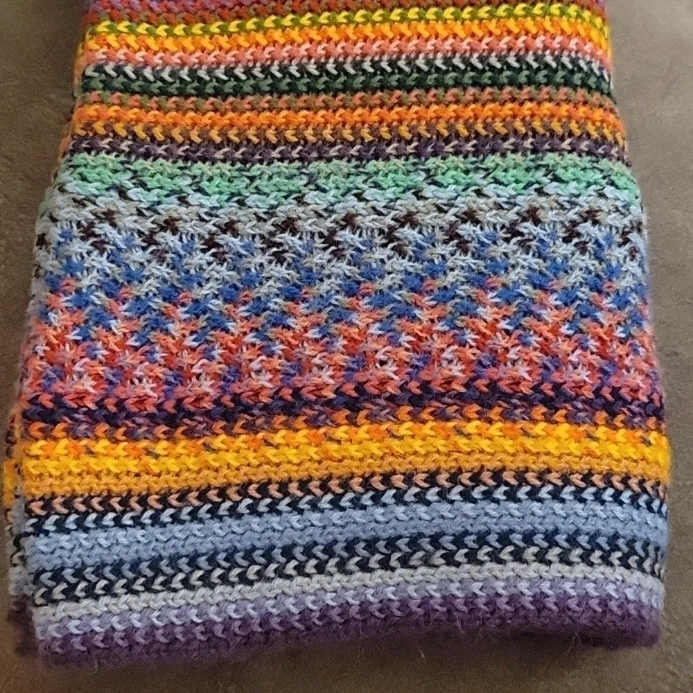 RED CAMEL Knit Rainbow Infinity Cowl Scarf - Picture 4 of 6